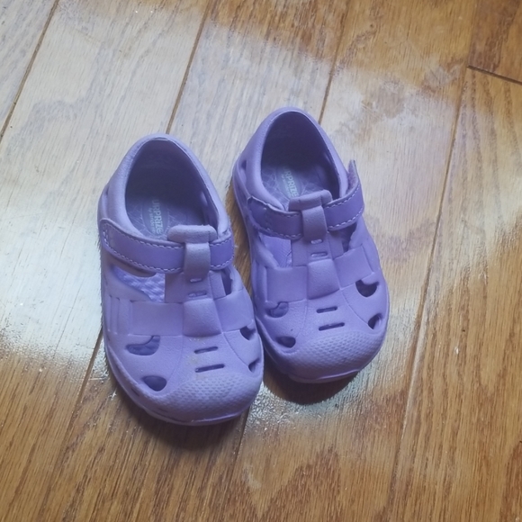 Girls water shoes - Picture 1 of 3